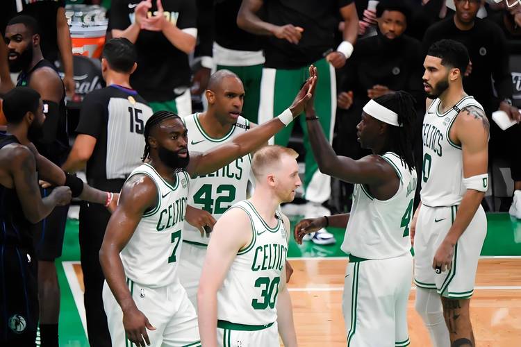 nba篮球比赛；nba篮球比赛免费直播